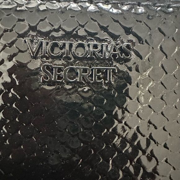 Victoria Secret black patten cosmetic bag with bird and bee decal. - Picture 6 of 6